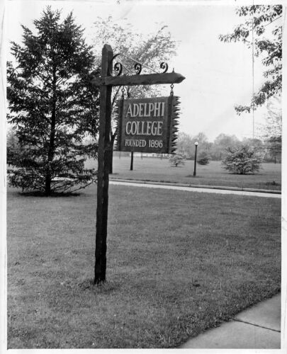 Adelphi College sign, Garden City Campus