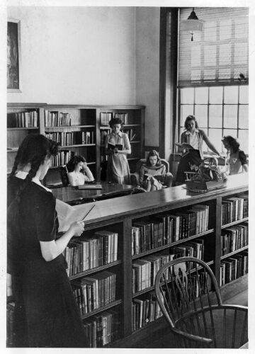 Adelphi College Library interior, 1940s