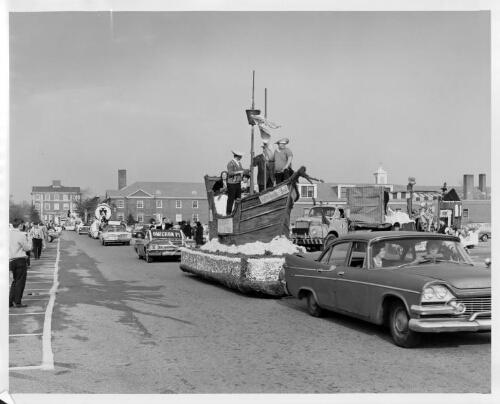 Adelphi Homecoming Parade Alumni float, 1968